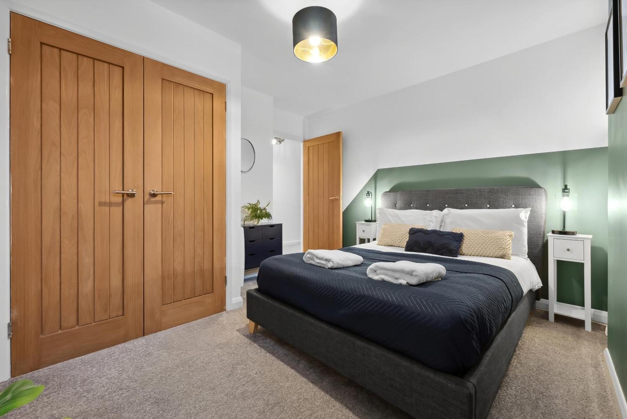 Corinium Lodge - Town Centre Apartment Cirencester Exterior photo